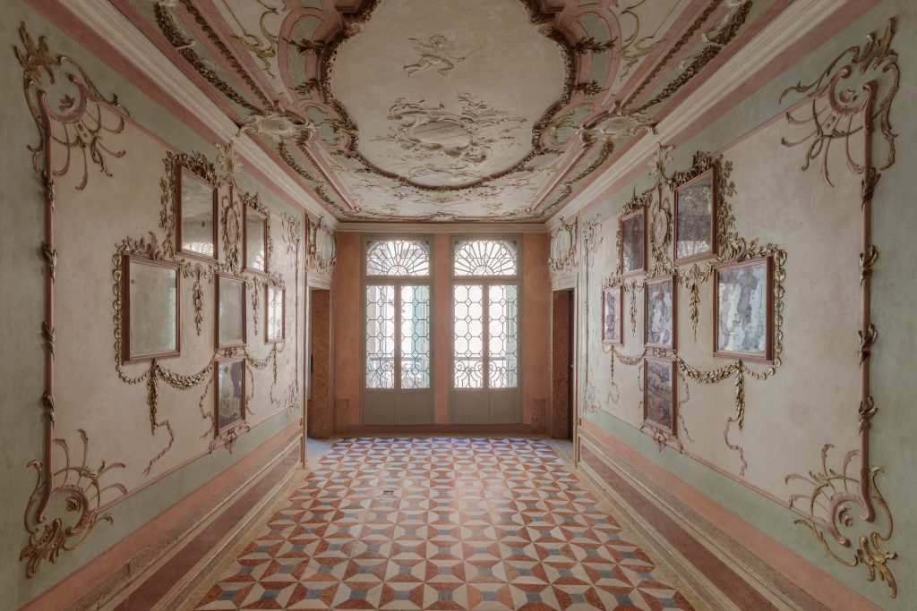 15. salone verso finestre dopo VENIER-2025-7